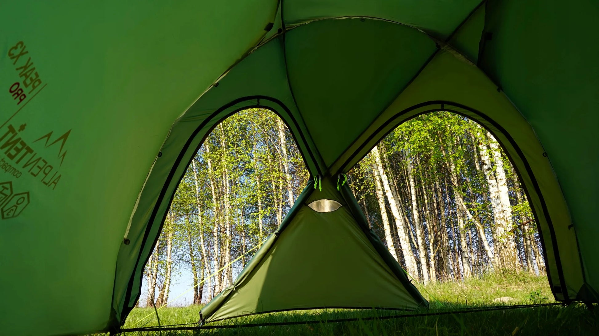 Trivietė palapinė AlpenTent Peak X3 PRO 3,9 kg