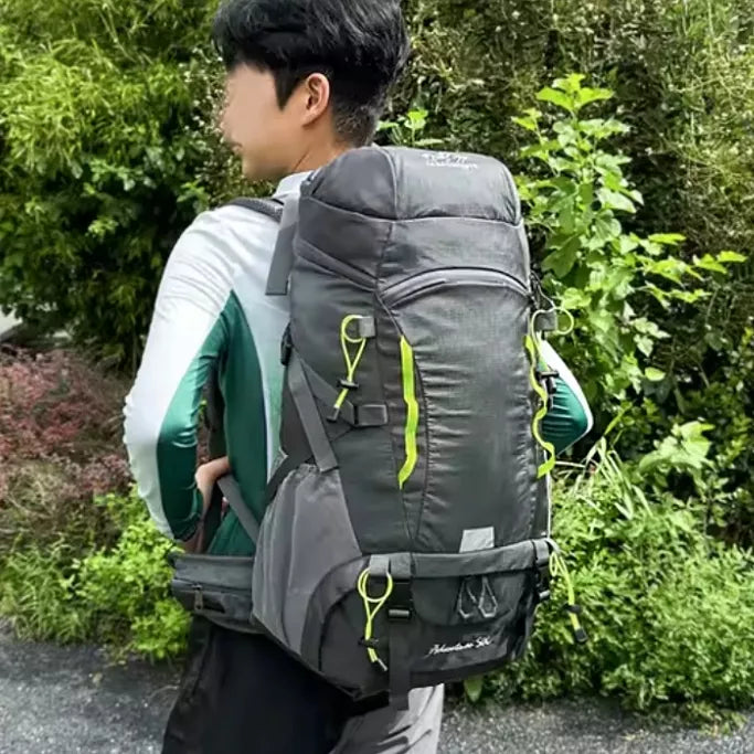 Turistinė kalnų kuprinė 40L Climber 2 su išimamu standinimo skydeliu