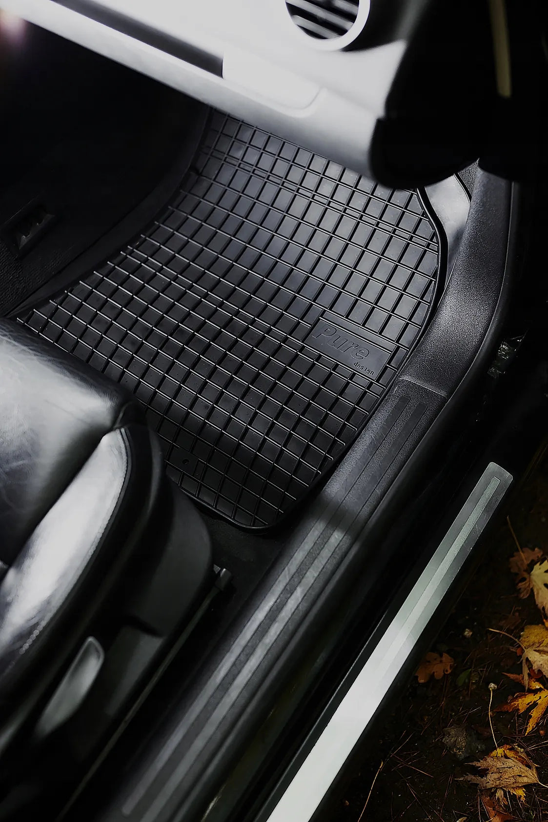 Universalūs automobiliniai kilimėliai PURE design