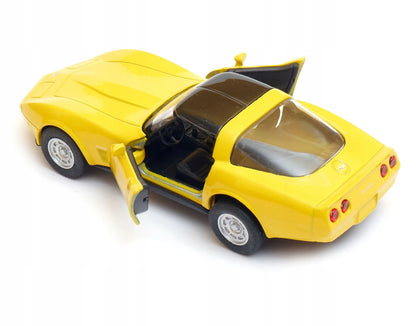 Welly „Chevrolet Corvette Coupe 1982“ modelis, 1:34–1:39