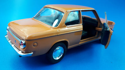 Welly Lotus Esprit Type 79 raudonas metalinis modelis 1:34