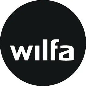 Wilfa Pour Kettle Black – juodas kompaktiškas elektrinis virdulys su ilgu snapeliu, skandinaviško dizaino