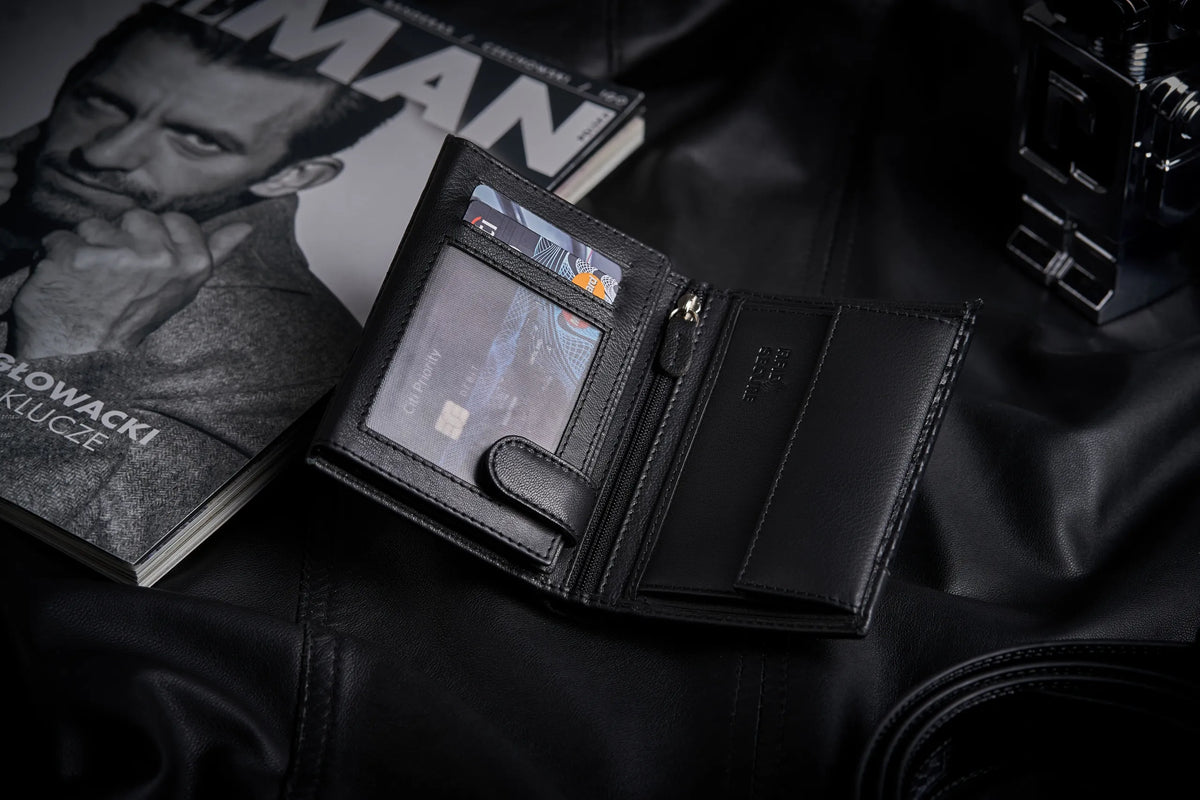 „ZAGATTO“ vyriška juoda vertikali natūralios odos piniginė su RFID apsauga